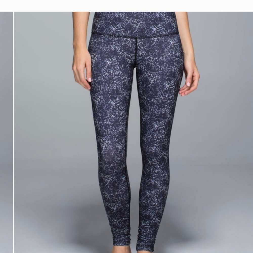 Lululemon Wunder Under Roll Down Rocky Road Sand Dune Toothpaste size 2